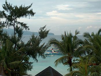 Queen\'S Beach Resort Manoc-Manoc Eksteriør billede