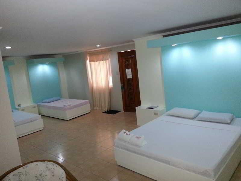 Queen\'S Beach Resort Manoc-Manoc Eksteriør billede