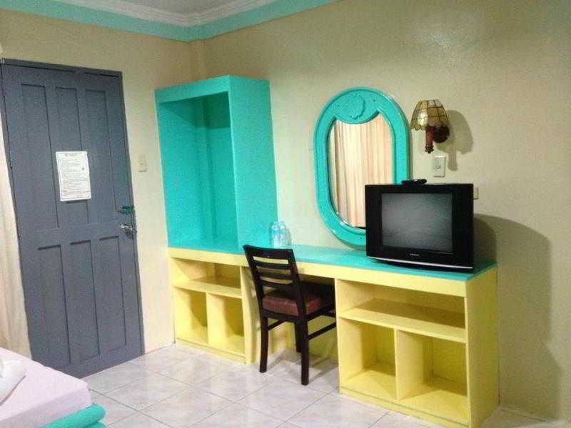 Queen\'S Beach Resort Manoc-Manoc Eksteriør billede